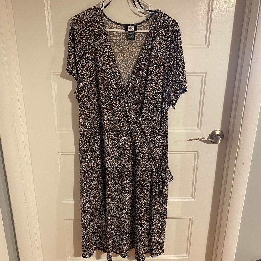 Studio 1940 Dress. 20W